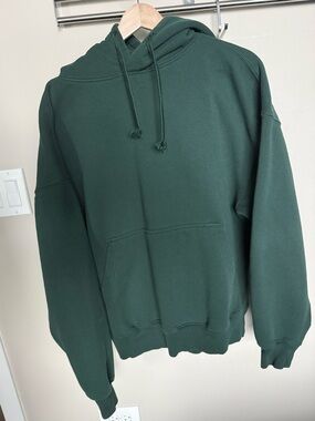 Pull&Bear Men's Forest Green Crewneck Hoodie